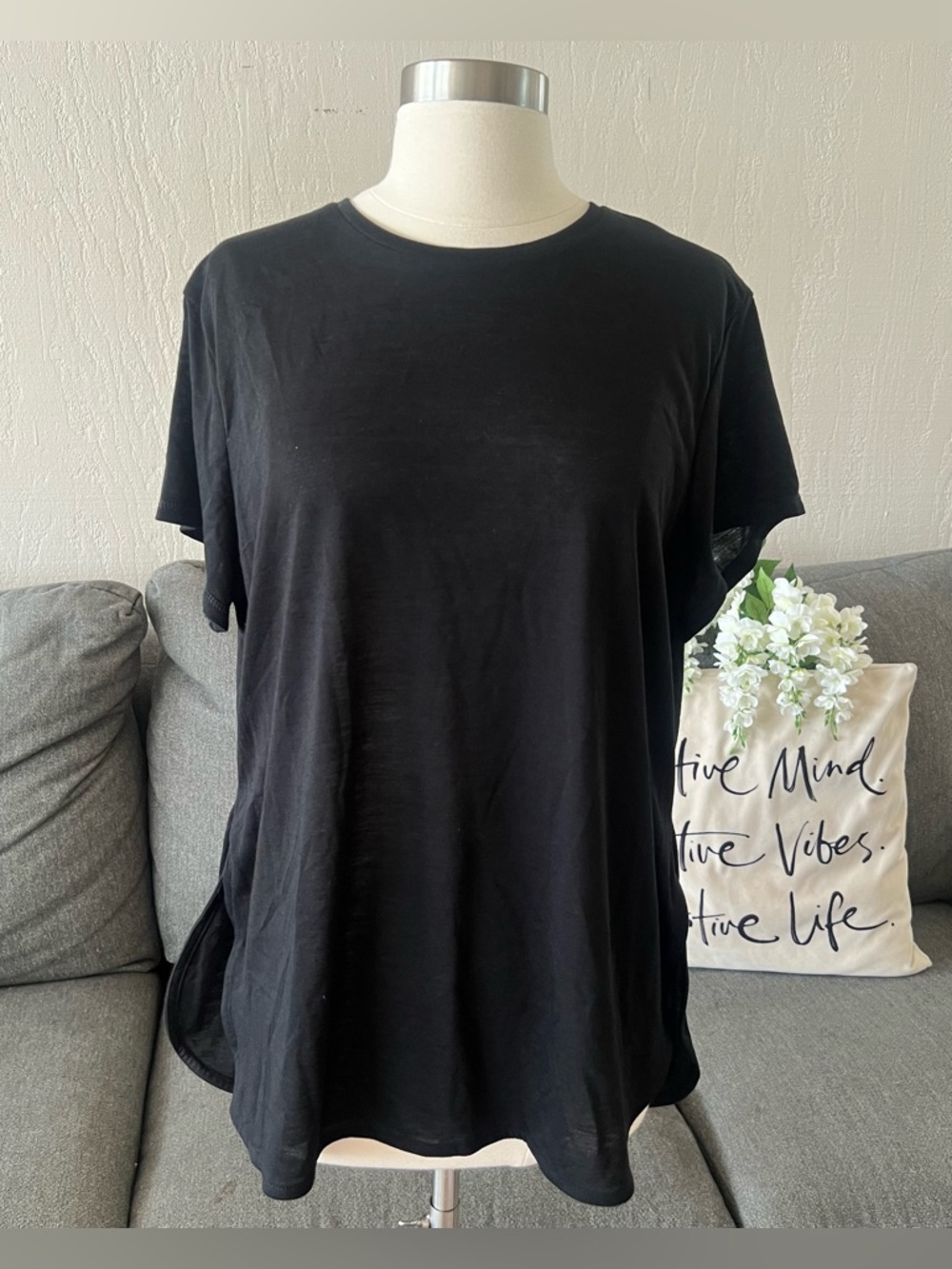 Black Athletic Works Top